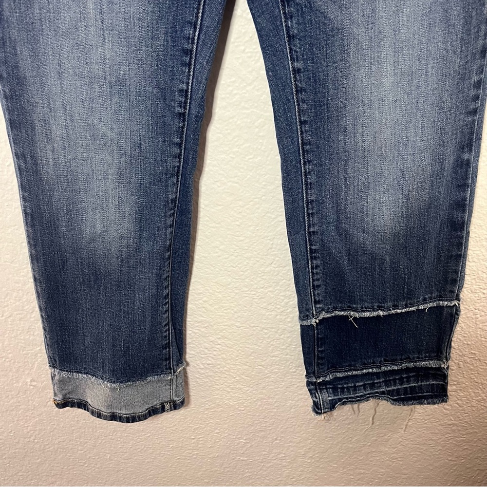 Judy Blue Straight Fit Tiered Raw Hem Ankle Jeans Size 7/28 - Picture 4 of 12